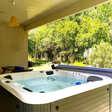Le Parc Jean Edouard - Avec Jacuzzi Prive - Superbe 4 - 9 Couchages - 6 Lits - Cheminee Electrique - Parking - Climatisation Reversible- Terrasse Ombragee Et Grand Jardin *