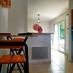 Le Parc Jean Edouard - Avec Jacuzzi Prive - Superbe 4 - 9 Couchages - 6 Lits - Cheminee Electrique - Parking - Climatisation Reversible- Terrasse Ombragee Et Grand Jardin *