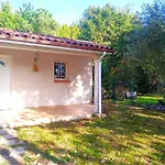 Le Parc Jean Edouard - Avec Jacuzzi Prive - Superbe 4 - 9 Couchages - 6 Lits - Cheminee Electrique - Parking - Climatisation Reversible- Terrasse Ombragee Et Grand Jardin * Montech