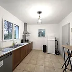 Le Parc Jean Edouard - Avec Jacuzzi Prive - Superbe 4 - 9 Couchages - 6 Lits - Cheminee Electrique - Parking - Climatisation Reversible- Terrasse Ombragee Et Grand Jardin * Montech