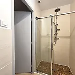 Le Parc Jean Edouard - Avec Jacuzzi Prive - Superbe 4 - 9 Couchages - 6 Lits - Cheminee Electrique - Parking - Climatisation Reversible- Terrasse Ombragee Et Grand Jardin * Montech
