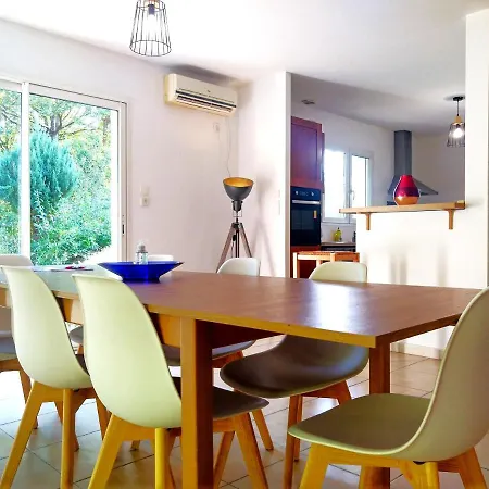 Le Parc Jean-edouard: Luxurious 4-bedroom With Jacuzzi And Garden