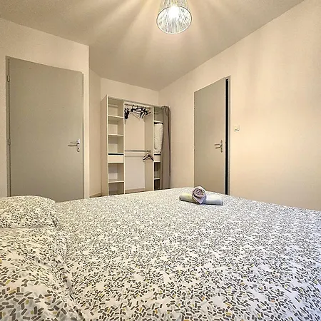 Le Parc Jean Edouard - Avec Jacuzzi Prive - Superbe 4 - 9 Couchages - 6 Lits - Cheminee Electrique - Parking - Climatisation Reversible- Terrasse Ombragee Et Grand Jardin * Montech