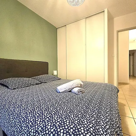 Le Parc Jean Edouard - Avec Jacuzzi Prive - Superbe 4 - 9 Couchages - 6 Lits - Poele - Parking - Climatisation Reversible- Terrasse Ombragee Et Grand Jardin Semesterbostad