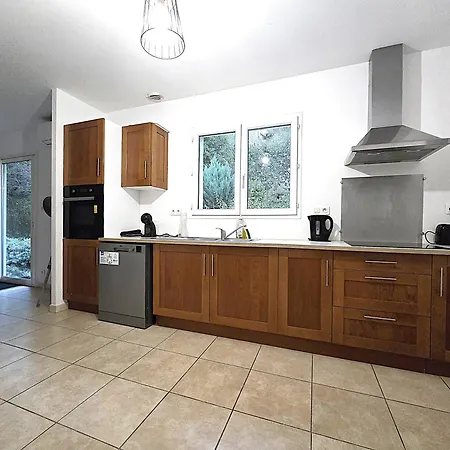 Le Parc Jean Edouard - Avec Jacuzzi Prive - Superbe 4 - 9 Couchages - 6 Lits - Cheminee Electrique - Parking - Climatisation Reversible- Terrasse Ombragee Et Grand Jardin *