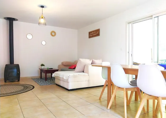 Le Parc Jean Edouard - Avec Jacuzzi Prive - Superbe 4 - 9 Couchages - 6 Lits - Poele - Parking - Climatisation Reversible- Terrasse Ombragee Et Grand Jardin