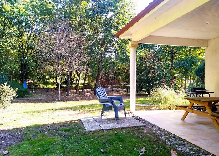 بيت للعطل Le Parc Jean Edouard - Avec Jacuzzi Prive - Superbe 4 - 9 Couchages - 6 Lits - Poele - Parking - Climatisation Reversible- Terrasse Ombragee Et Grand Jardin *