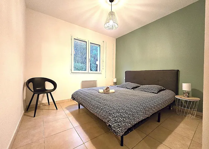 Semesterbostad Le Parc Jean Edouard - Avec Jacuzzi Prive - Superbe 4 - 9 Couchages - 6 Lits - Poele - Parking - Climatisation Reversible- Terrasse Ombragee Et Grand Jardin Montech