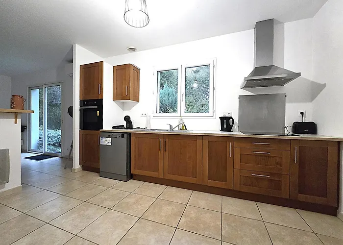 Le Parc Jean Edouard - Avec Jacuzzi Prive - Superbe 4 - 9 Couchages - 6 Lits - Poele - Parking - Climatisation Reversible- Terrasse Ombragee Et Grand Jardin *